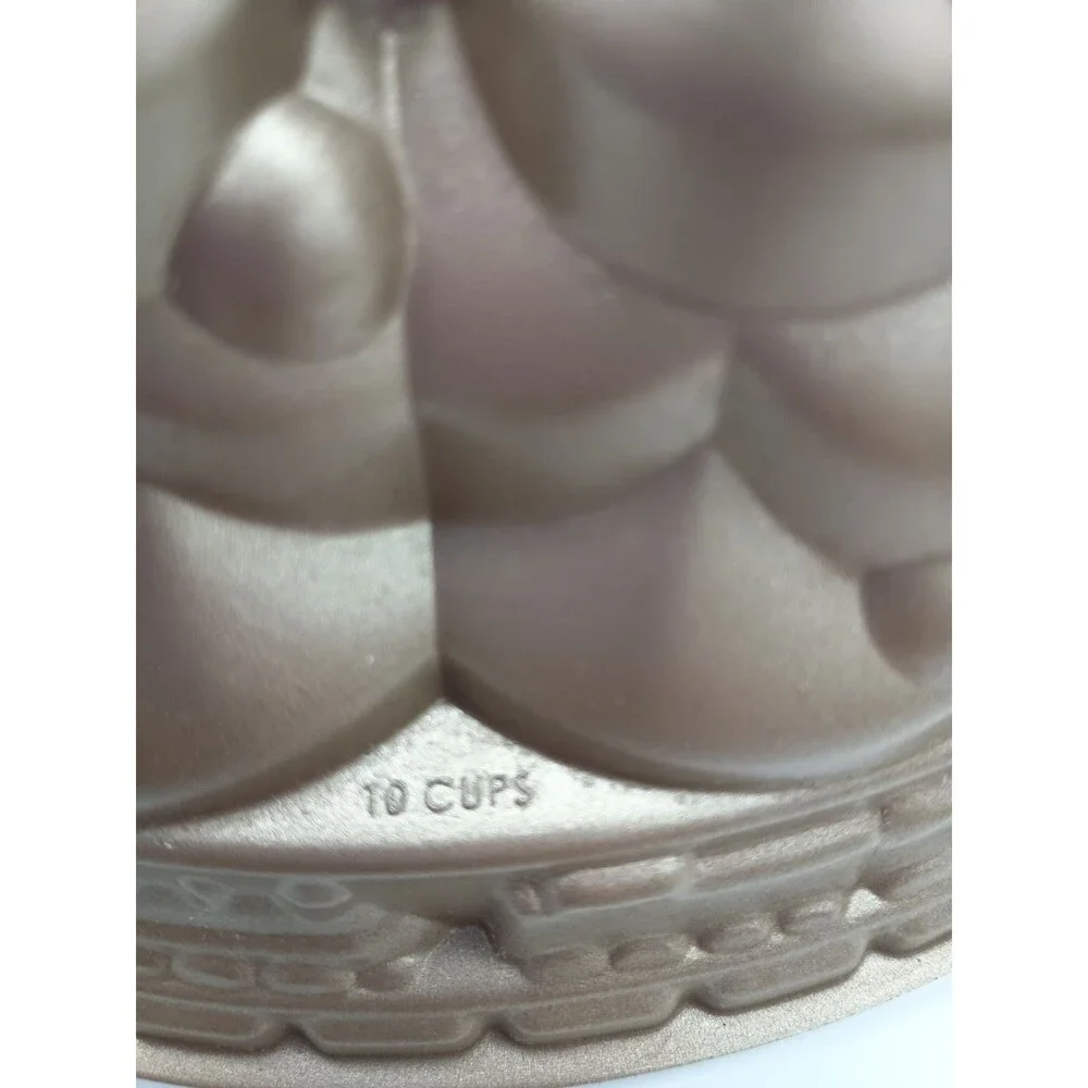 Nordic Ware Holiday Christmas Tree Bundt Pan 10 Cup